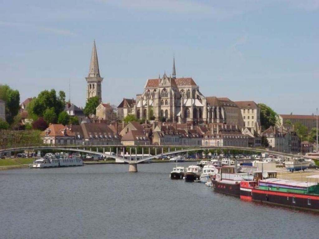 Premiere Classe Auxerre Monéteau Dış mekan fotoğraf